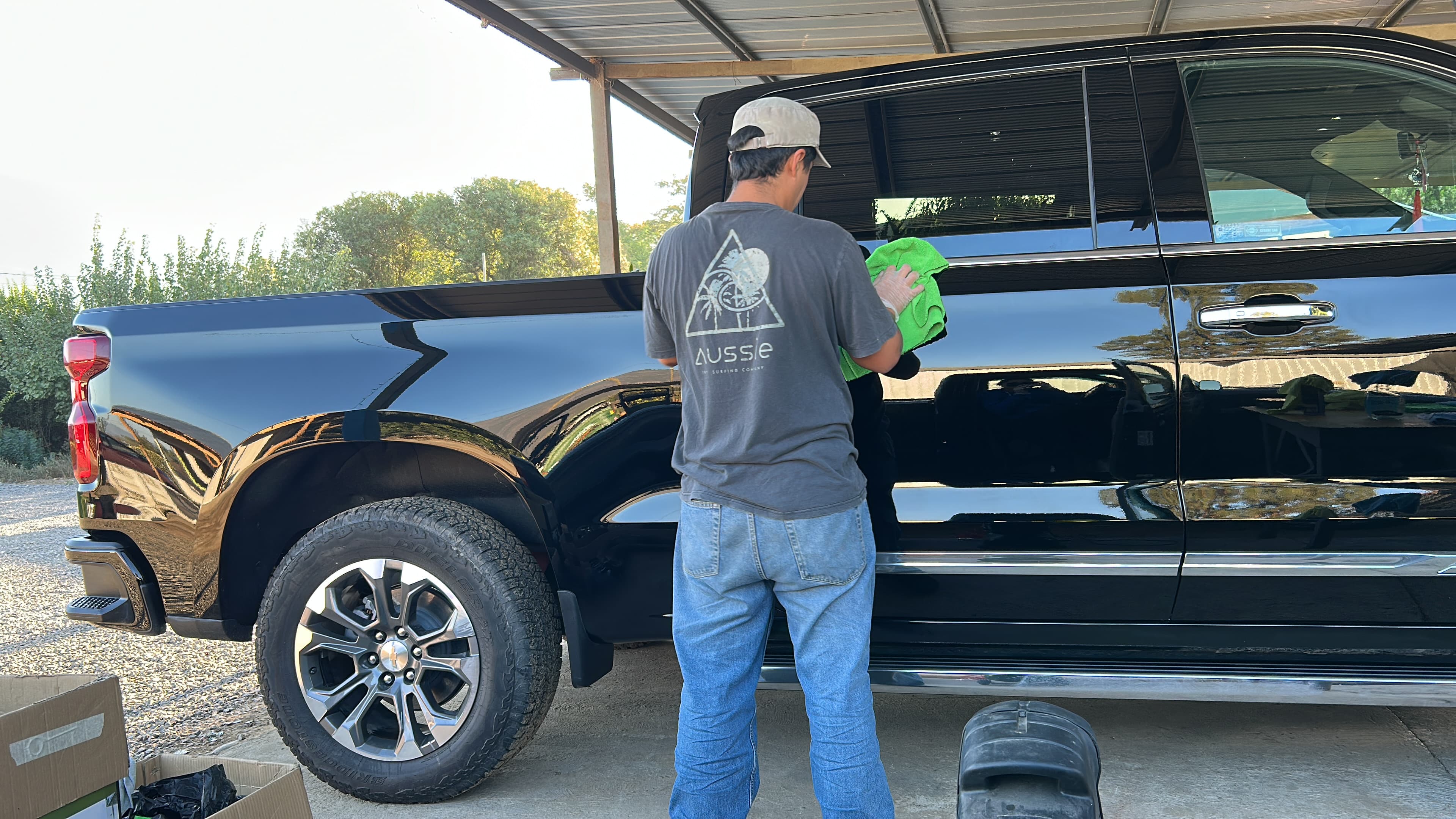 Vehículo con detailing automotriz realizado por Vincent.Detail